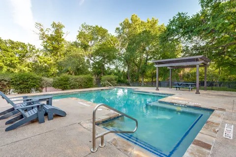 Cattlebaron Parc II community pool